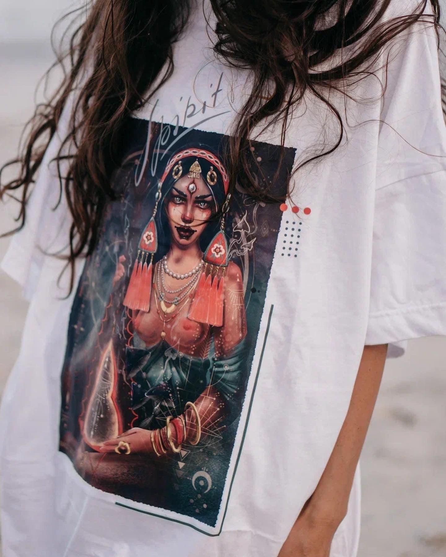 T-shirt with digital art “MILAGRO” white